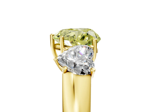 Yellow gold Three-Stone Fancy Yellow Heart Cut Cut Diamond Ring with Prong Setting and Classic Band_5