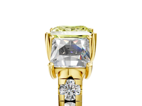 Yellow gold Three-Stone Fancy Yellow Princess Cut Diamond Pavé Band with Prong Setting_5