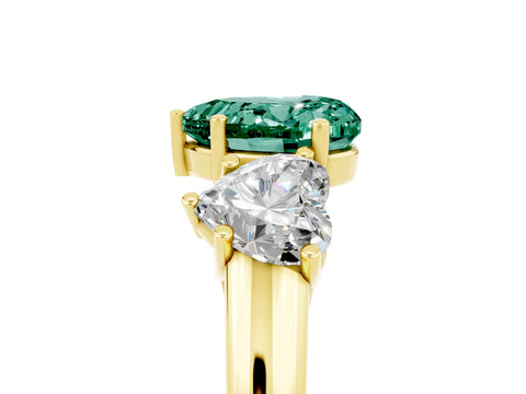 Yellow gold Three-Stone Heart Cut Green Sapphire Engagement Ring with Prong Setting_5
