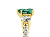 Yellow gold Three-Stone Heart Cut Green Sapphire Pavé Band with Four-Prong Setting_5