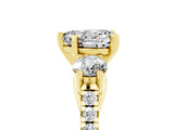 Yellow gold Three-Stone Heart Cut Moissanite Pavé Band with Four-Prong Setting_5