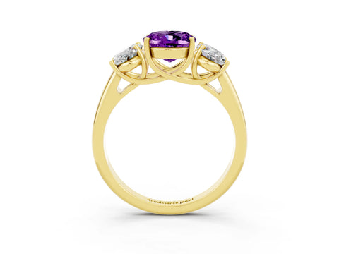 Yellow gold Three-Stone Oval Cut Amethyst Engagement Ring with Prong Setting_3