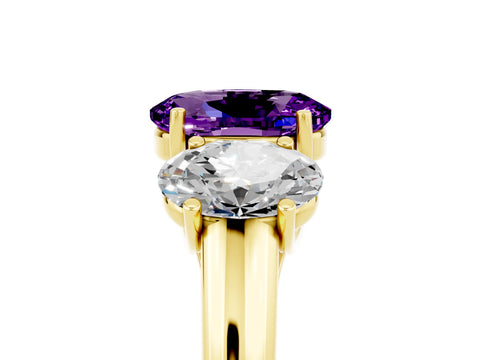 Yellow gold Three-Stone Oval Cut Amethyst Engagement Ring with Prong Setting_5