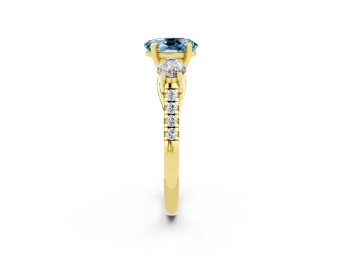 Yellow gold Three-Stone Oval Cut Aquamarine Pavé Band with Four-Prong Setting_2