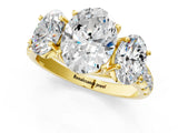 Yellow gold Three-Stone Oval Cut Diamond Pavé Band with Prong Setting_4