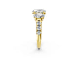 Yellow gold Three-Stone Oval Cut Diamond Pavé Band with Prong Setting_5