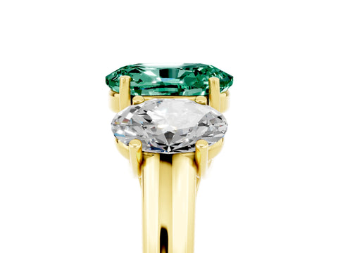 Yellow gold Three-Stone Oval Cut Green Sapphire Engagement Ring with Prong Setting_5