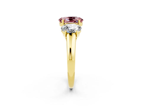 Yellow gold Three-Stone Oval Cut Morganite Engagement Ring with Prong Setting_2