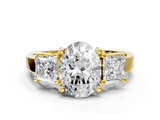 Yellow gold Three-Stone Oval Cut Solitaire Ring with Prong Setting_3