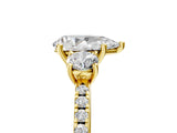 Yellow gold Three-Stone Pear Cut Cut Diamond Pavé Band with Prong Setting_20