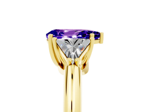 Yellow gold Three-Stone Pear Cut Cut Diamond Ring with Trillion Side Stones and Four-Prong Setting_5