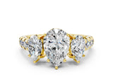 Yellow gold Three-Stone Pear Cut Diamond Pavé Band with Prong Setting_3