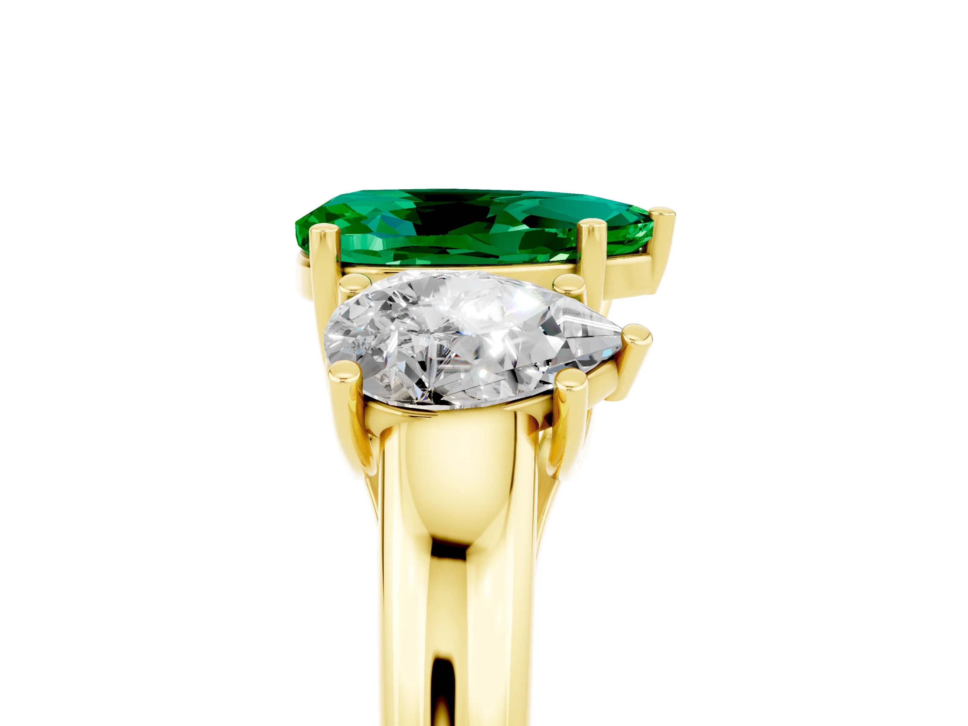 Yellow gold Three-Stone Pear Cut Emerald Engagement Ring with Prong Setting_5