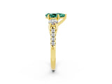 Yellow gold Three-Stone Pear Cut Green Sapphire Pavé Band with Four-Prong Setting_2