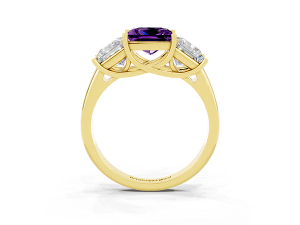Yellow gold Three-Stone Princess Cut Amethyst Engagement Ring with Prong Setting