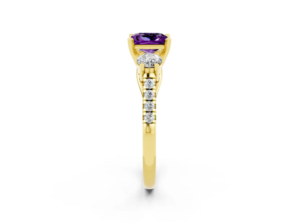 Yellow gold Three-Stone Princess Cut Amethyst Pavé Band with Four-Prong Setting