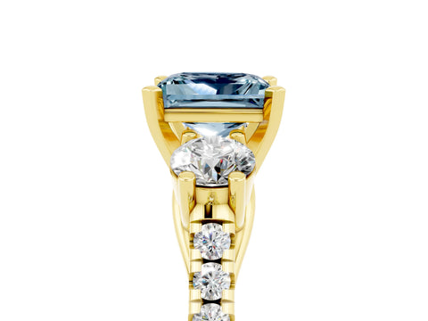 Yellow gold Three-Stone Princess Cut Aquamarine Pavé Band with Four-Prong Setting_5