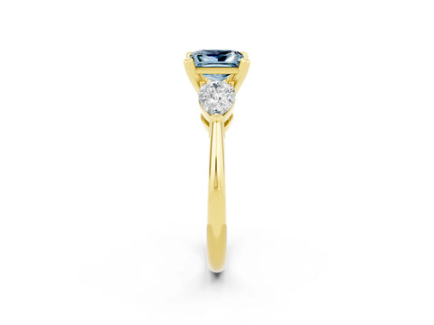 Yellow gold Three-Stone Princess Cut Aquamarine Ring with Pear Side Stones and Four-Prong Setting_2