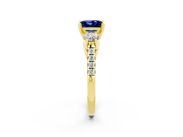 Yellow gold Three-Stone Princess Cut Blue Sapphire Pavé Band with Four-Prong Setting