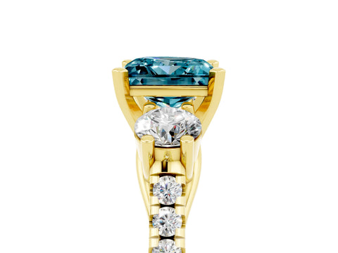 Yellow gold Three-Stone Princess Cut Blue Topaz Pavé Band with Four-Prong Setting_5