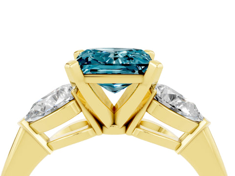 Yellow gold Three-Stone Princess Cut Blue Topaz Ring with Pear Side Stones and Four-Prong Setting_4