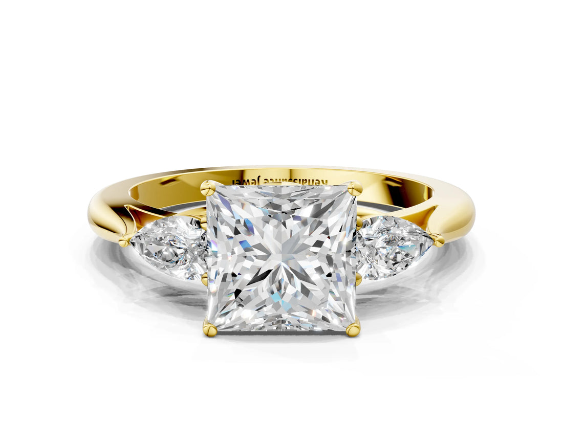 Yellow gold Three-Stone Princess Cut Brilliant Diamond Solitaire Ring with Tapered Band and Four-Prong Setting_12