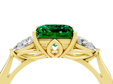 Yellow gold Three-Stone Princess Cut Cut Diamond Ring with Pear Side Stones in Four-Prong Setting_4