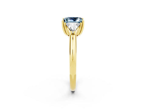 Yellow gold Three-Stone Princess Cut Cut Diamond Ring with Trillion Side Stones and Four-Prong Setting_2