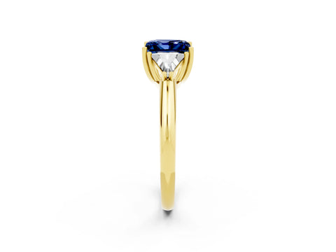 Yellow gold Three-Stone Princess Cut Cut Diamond Ring with Trillion Side Stones and Four-Prong Setting_2