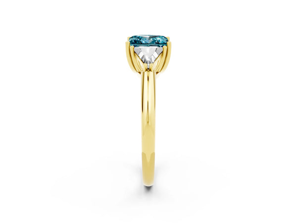 Yellow gold Three-Stone Princess Cut Cut Diamond Ring with Trillion Side Stones and Four-Prong Setting