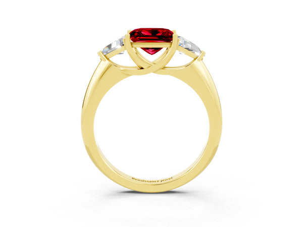 Yellow gold Three-Stone Princess Cut Cut Diamond Ring with Trillion Side Stones and Four-Prong Setting