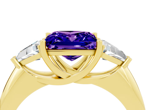 Yellow gold Three-Stone Princess Cut Cut Diamond Ring with Trillion Side Stones and Four-Prong Setting_4
