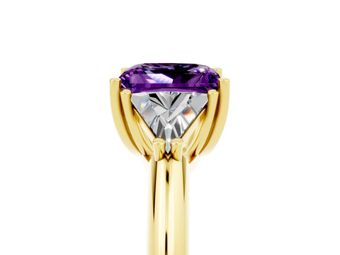 Yellow gold Three-Stone Princess Cut Cut Diamond Ring with Trillion Side Stones and Four-Prong Setting_5