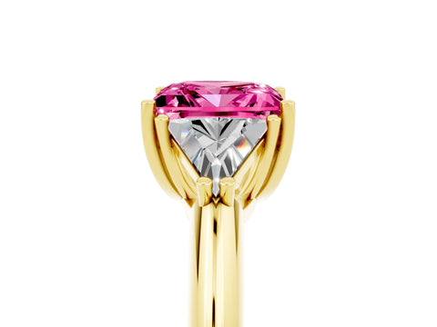 Yellow gold Three-Stone Princess Cut Cut Diamond Ring with Trillion Side Stones and Four-Prong Setting_5