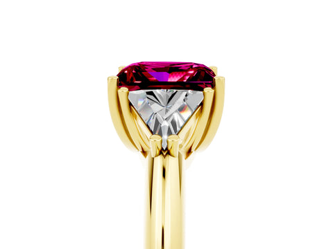 Yellow gold Three-Stone Princess Cut Cut Diamond Ring with Trillion Side Stones and Four-Prong Setting_5