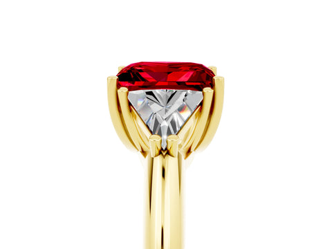 Yellow gold Three-Stone Princess Cut Cut Diamond Ring with Trillion Side Stones and Four-Prong Setting_5