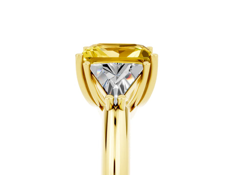 Yellow gold Three-Stone Princess Cut Cut Diamond Ring with Trillion Side Stones and Four-Prong Setting_5