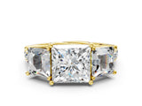 Yellow gold Three-Stone Princess Cut Diamond Pavé Band with Prong Setting_3