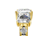Yellow gold Three-Stone Princess Cut Diamond Pavé Band with Prong Setting_8