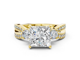 Yellow gold Three-Stone Princess Cut Diamond Twist Band with Prong Setting_65