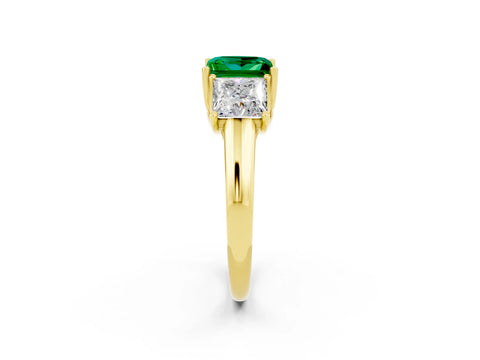 Yellow gold Three-Stone Princess Cut Emerald Engagement Ring with Prong Setting_2
