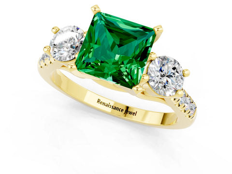 Yellow gold Three-Stone Princess Cut Emerald Pavé Band with Four-Prong Setting_1