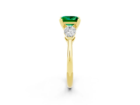 Yellow gold Three-Stone Princess Cut Emerald Ring with Pear Side Stones and Four-Prong Setting_2
