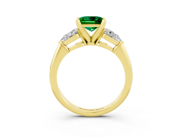 Yellow gold Three-Stone Princess Cut Emerald Ring with Pear Side Stones and Four-Prong Setting
