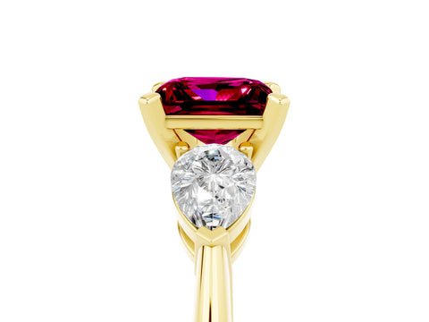 Yellow gold Three-Stone Princess Cut Garnet Ring with Pear Side Stones and Four-Prong Setting_5