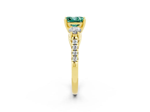 Yellow gold Three-Stone Princess Cut Green Sapphire Pavé Band with Four-Prong Setting_2
