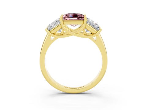 Yellow gold Three-Stone Princess Cut Morganite Engagement Ring with Prong Setting_3
