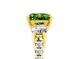 Yellow gold Three-Stone Princess Cut Peridot Pavé Band with Four-Prong Setting_5