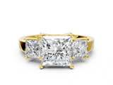 Yellow gold Three-Stone Princess Cut Solitaire Ring with Prong Setting_6