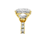 Yellow gold Three-Stone Radiant Cut Cut Diamond Pavé Band with Prong Setting_44